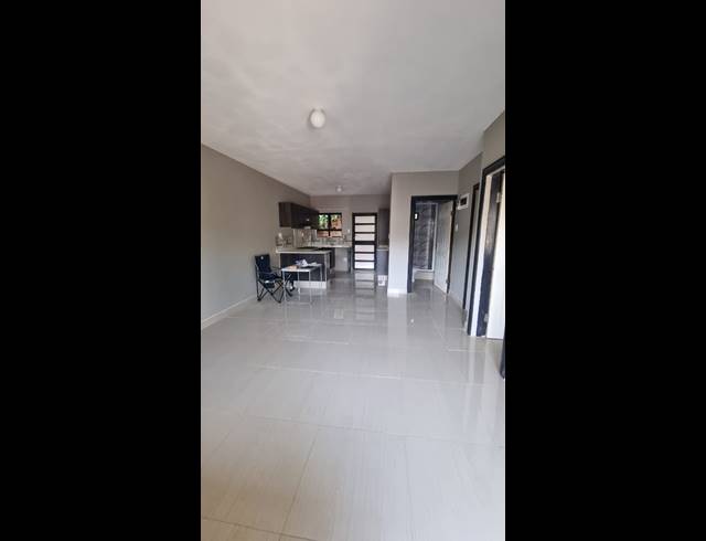 2 BEDROOM APARTMENT RENTED IN PARK HILL